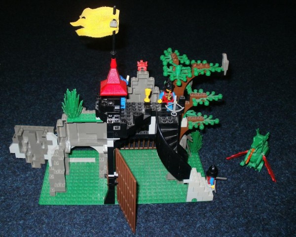 hrad (2)